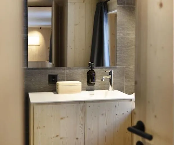 Miroir D'argentine Hotel Gryon